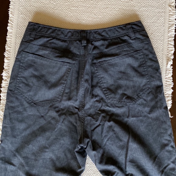 Banana Republic Women’s Wool Dress Pants, Gray, Size 6 - Picture 3 of 3